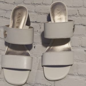 Anne Klein sz 7.5 slip on heels leather upper